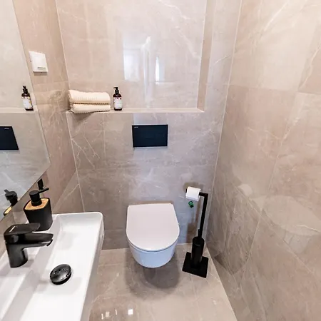 公寓 Apartment Zadar Beach *